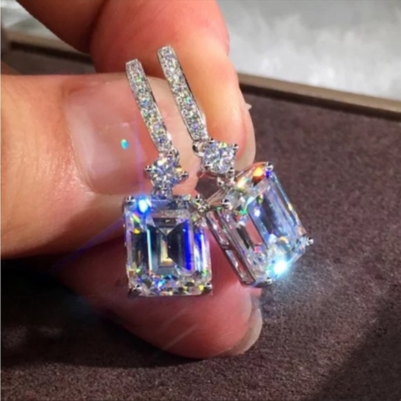 NEW 2.5 CARAT SQUARE PRINCESS DIAMOND STUD EARRINGS - Picture 3 of 3